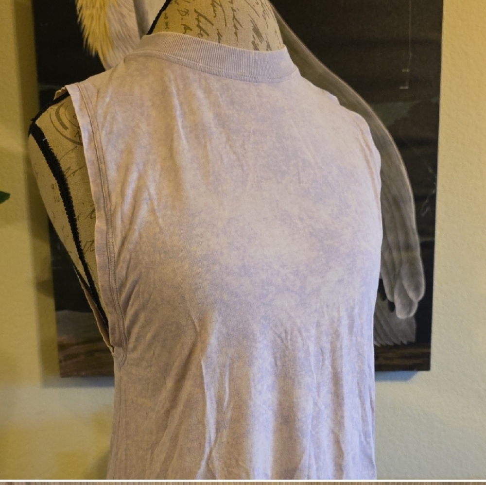 Lululemon Sleeveless Lavender Purple Soft Top